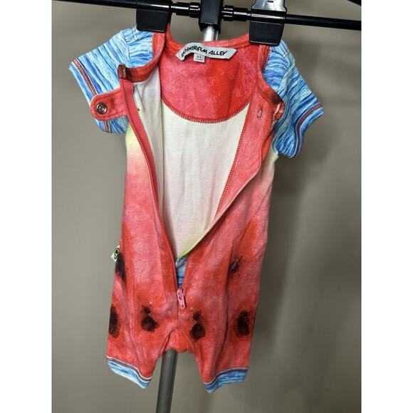 Inchworm Alley Water Watermelon Romper Baby 0-3 Months Short Sleeve Bodysuit Zip - Picture 5 of 5